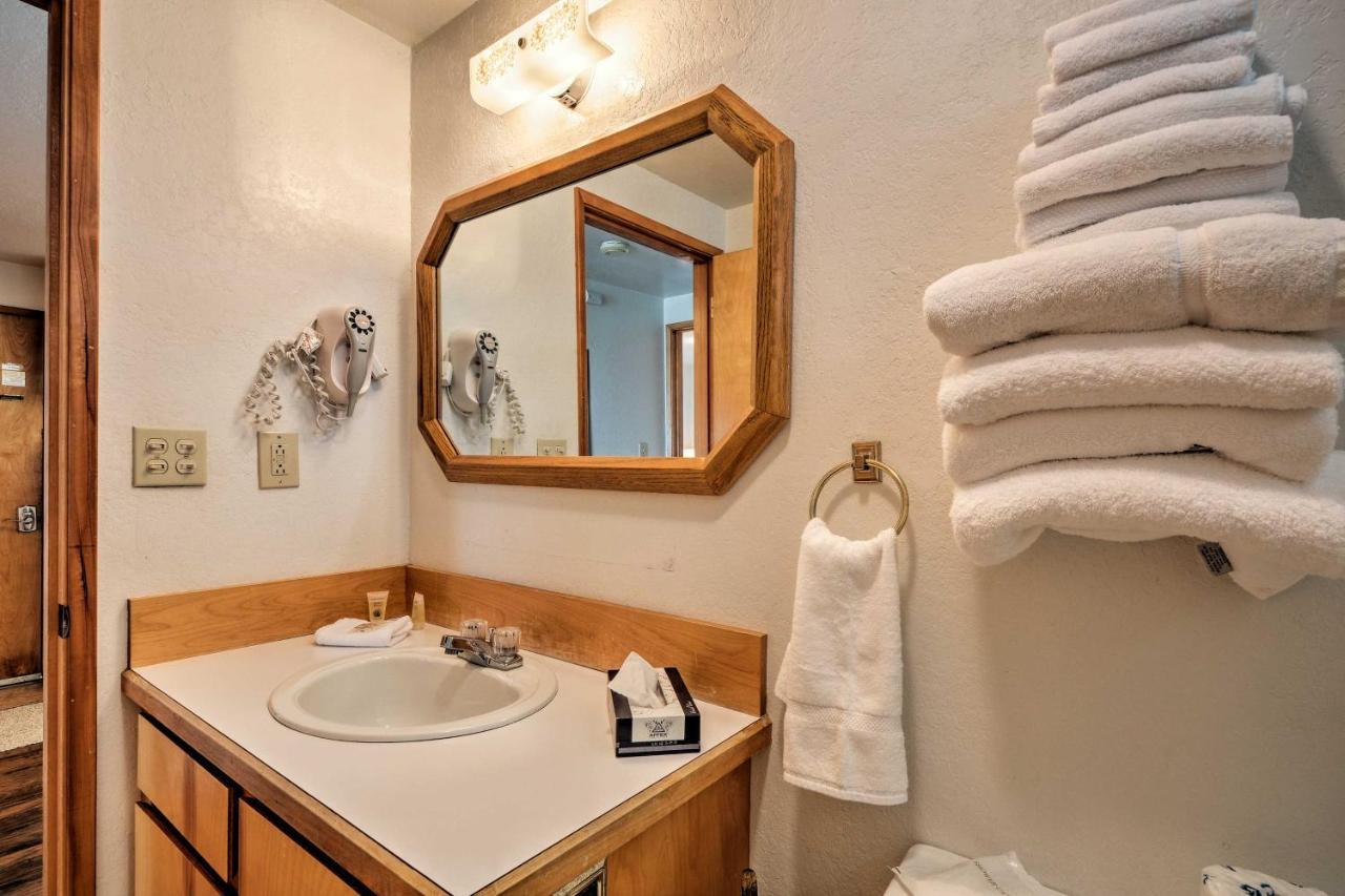 Smith River Vintage Cabin Oceanfront Deck And Views Εξωτερικό φωτογραφία